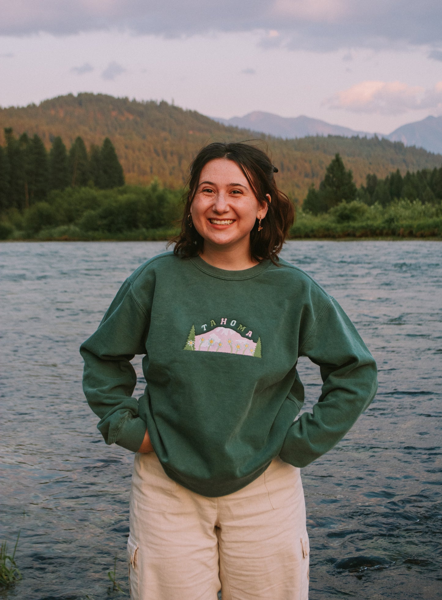 Tahoma (Mt Rainier) Embroidered Sweatshirt